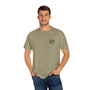 Unisex Legend of the Lawn T-shirt - Perfect for BBQs, Outdoor Gatherings, Summer Fun, Gifts, Casual Wear, Yard Games