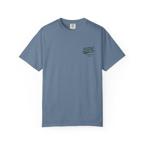 Unisex Legend of the Lawn T-shirt - Perfect for BBQs, Outdoor Gatherings, Summer Fun, Gifts, Casual Wear, Yard Games